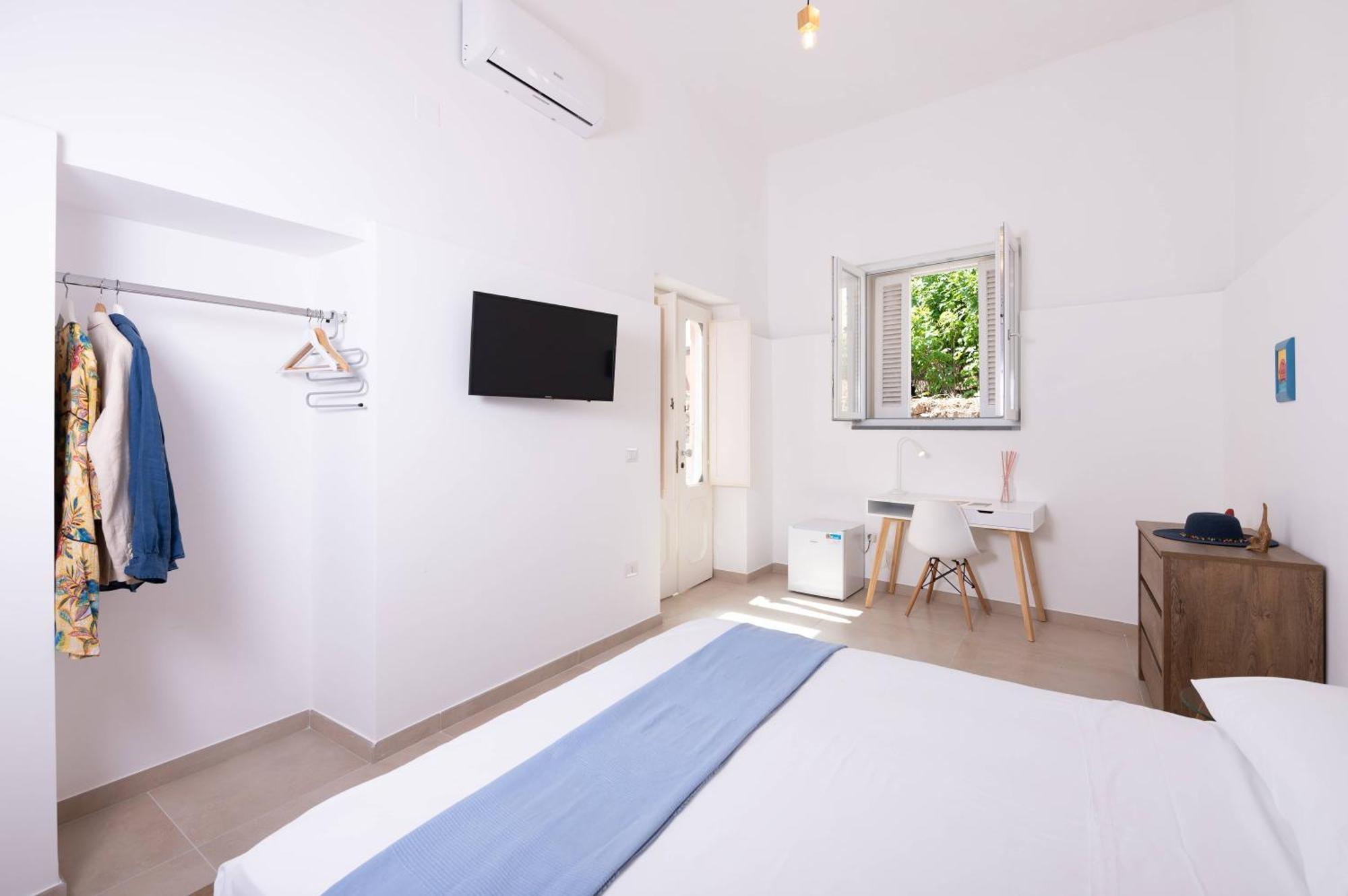 Gioia 13 Rooms & Apartments プロチーダ エクステリア 写真